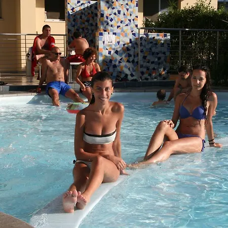 Felicioni Apart Otel Roseto Degli Abruzzi