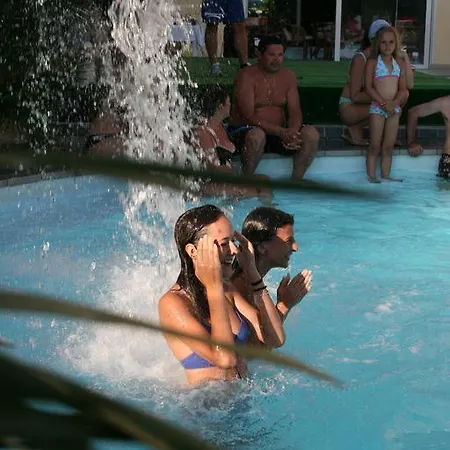 Felicioni Aparthotel