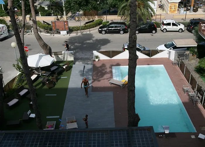 Aparthotel Felicioni 3*