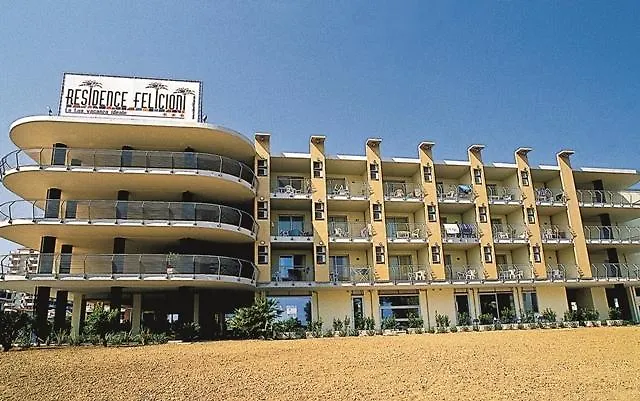 Aparthotel Felicioni 3*